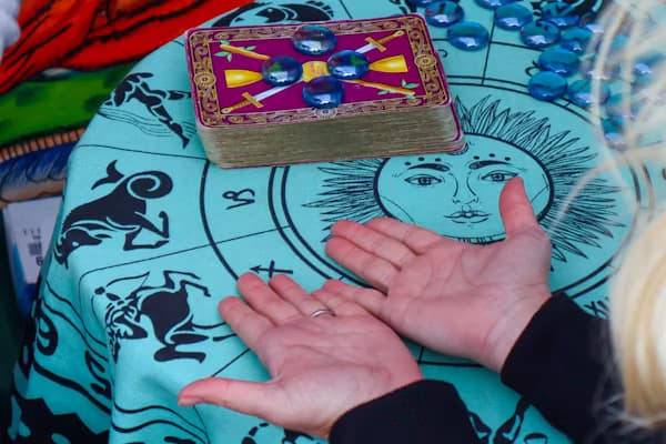 Palm Reading & Analysis